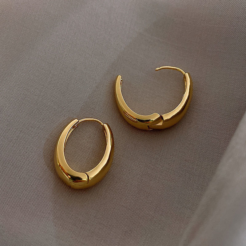 5 Hoop Earings