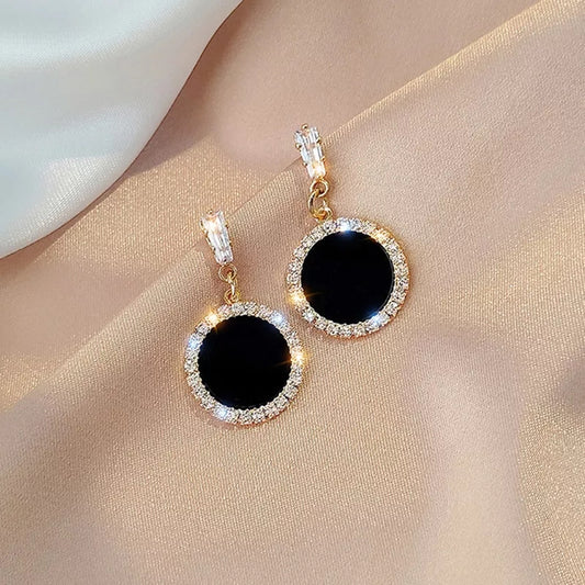 4 Sparkling Black Circle Earings