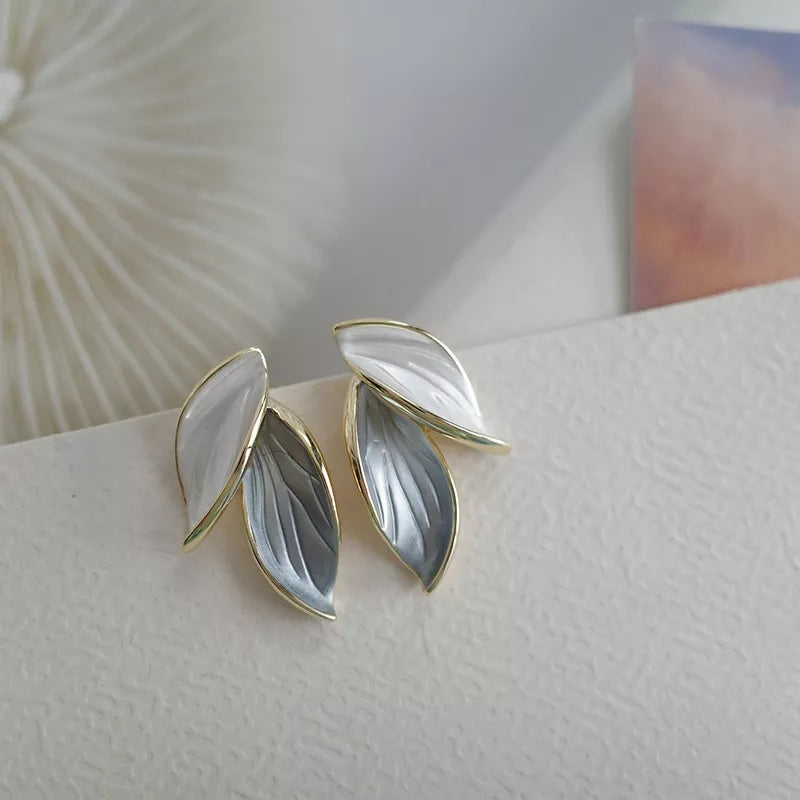 White & Gray Leaf Earings