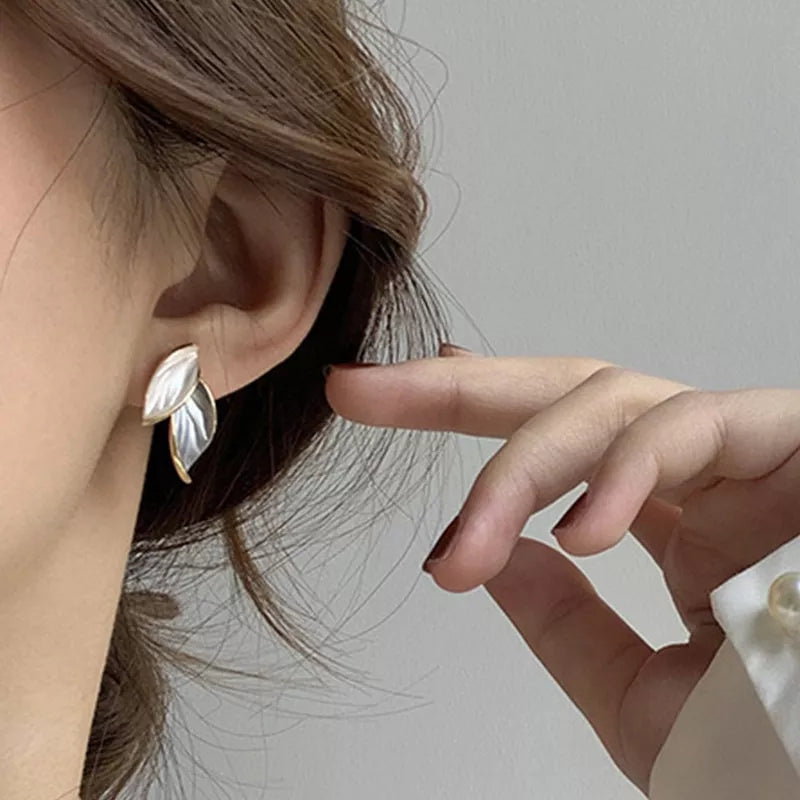 White & Gray Leaf Earings