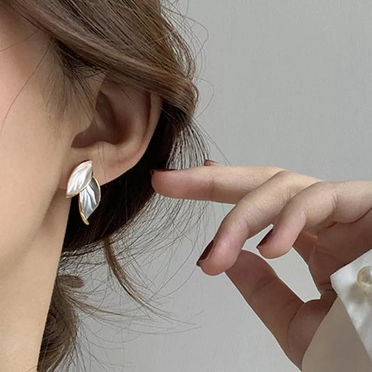 White & Gray Leaf Earings